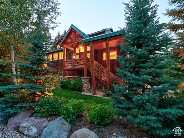 Property Photo: 8984 N Timphaven Dr UT 84604
