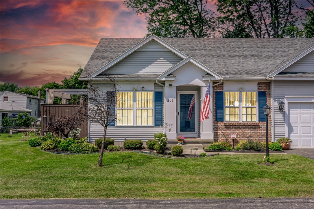 Property Photo:  202 Twin Pines Court  NY 14616 