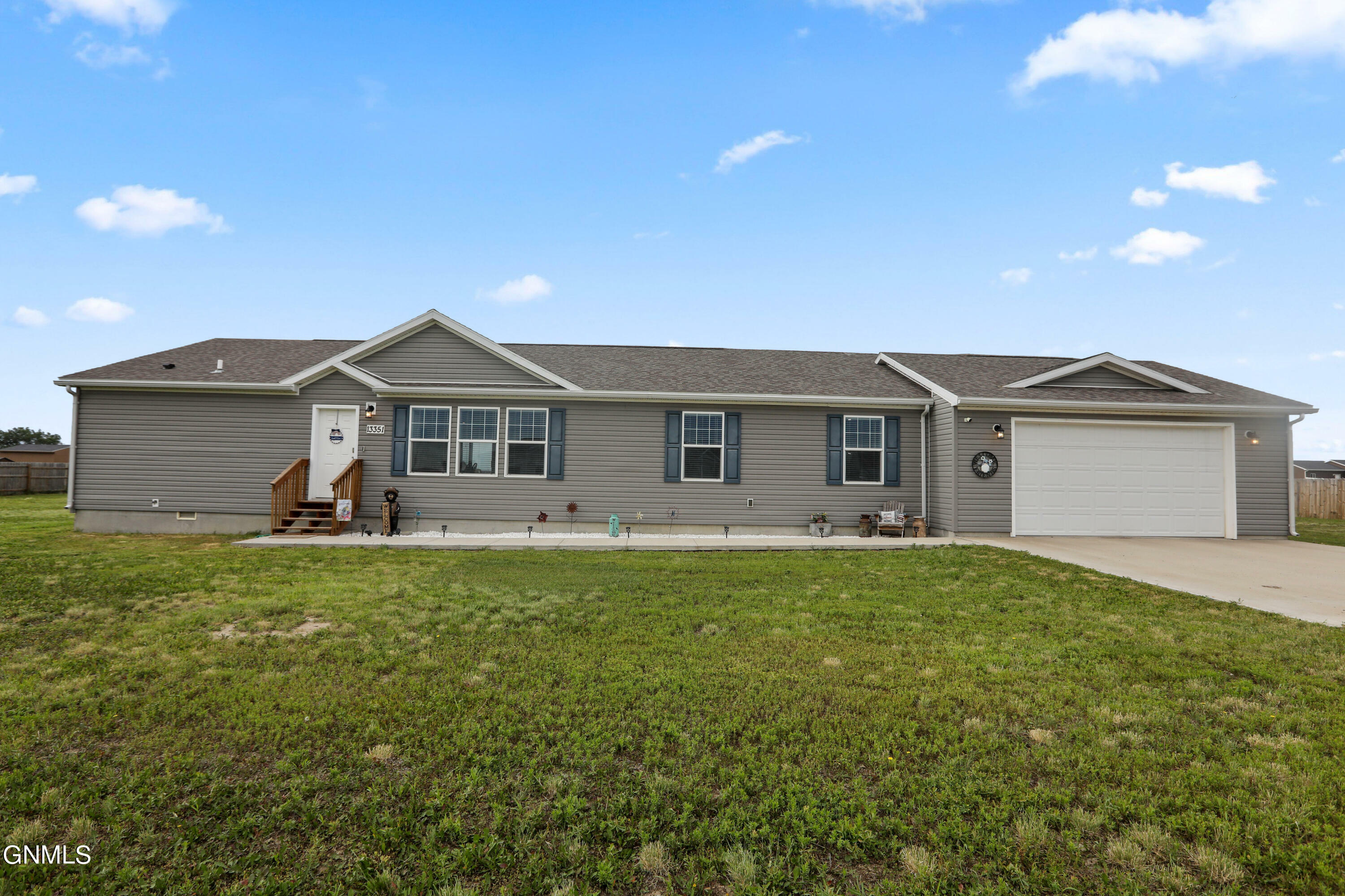 Property Photo:  13351 Mountain Mdw Street  ND 58801 