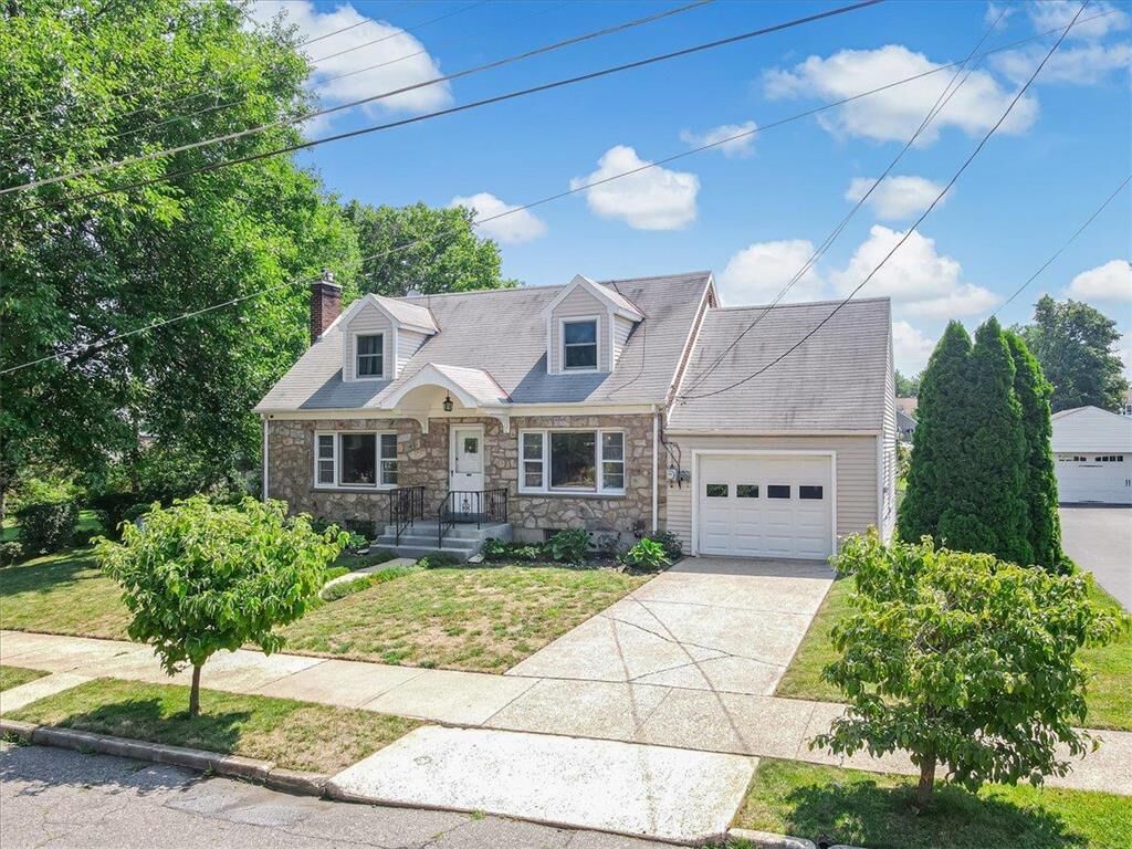 Property Photo: 1740 Chelsea Avenue PA 18018