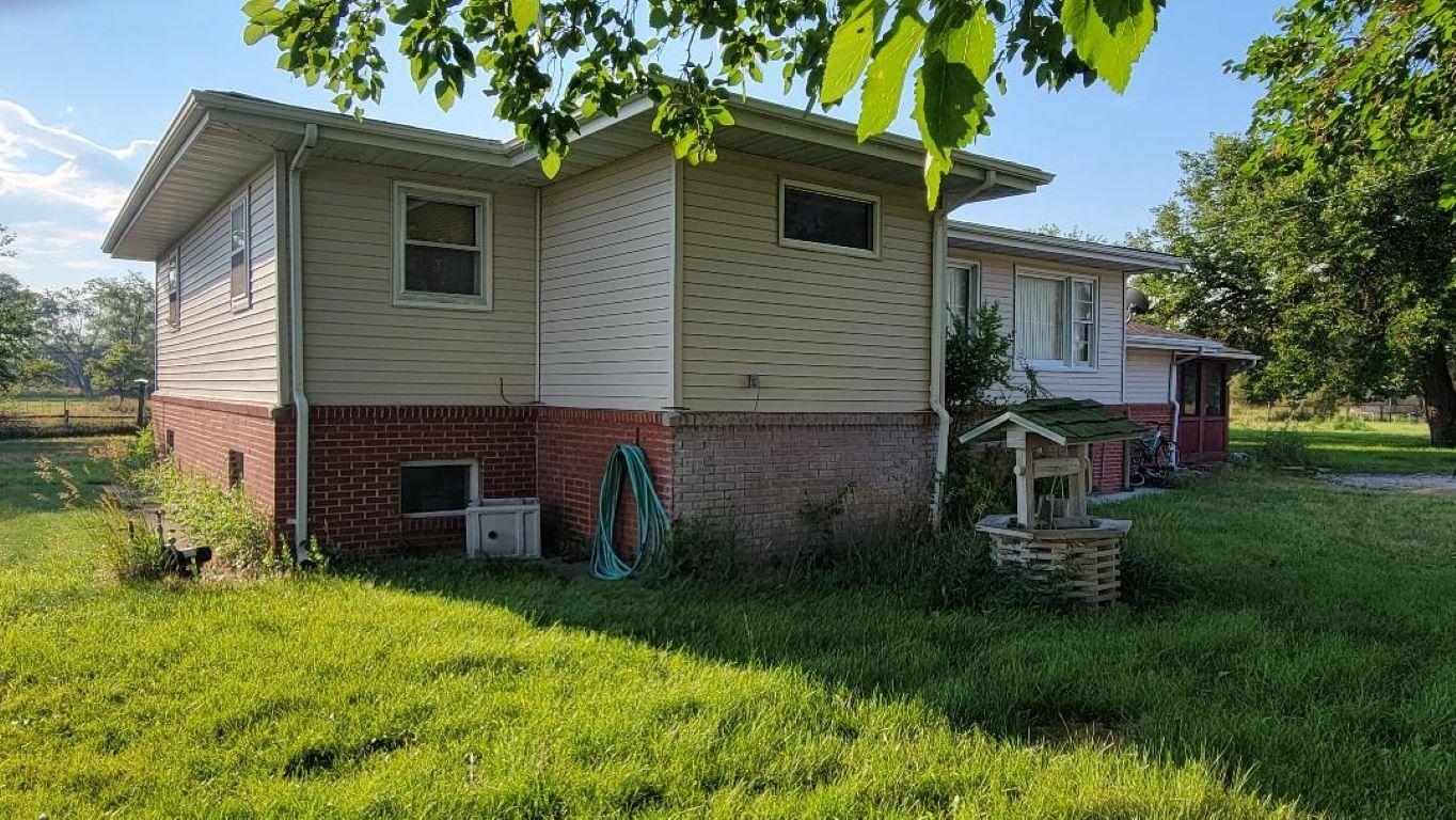 Property Photo: 2205 N Sheridan Ave NE 69101