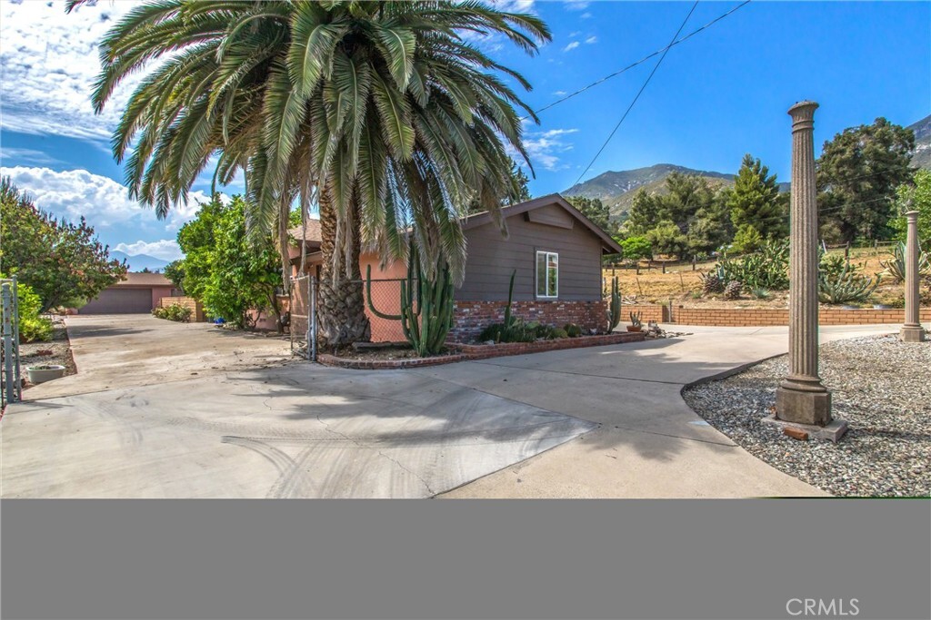 Property Photo: 870 Kimbark Avenue CA 92407