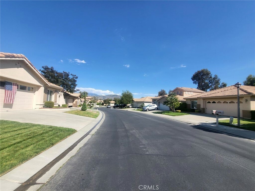 Property Photo:  756 Twin Hills Drive  CA 92220 