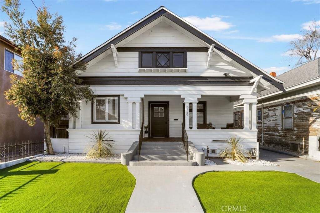 Property Photo:  239 W 41st Street  CA 90037 