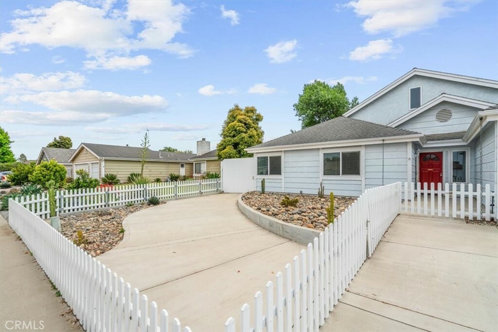 Property Photo:  1116 Woodmere Road  CA 93455 