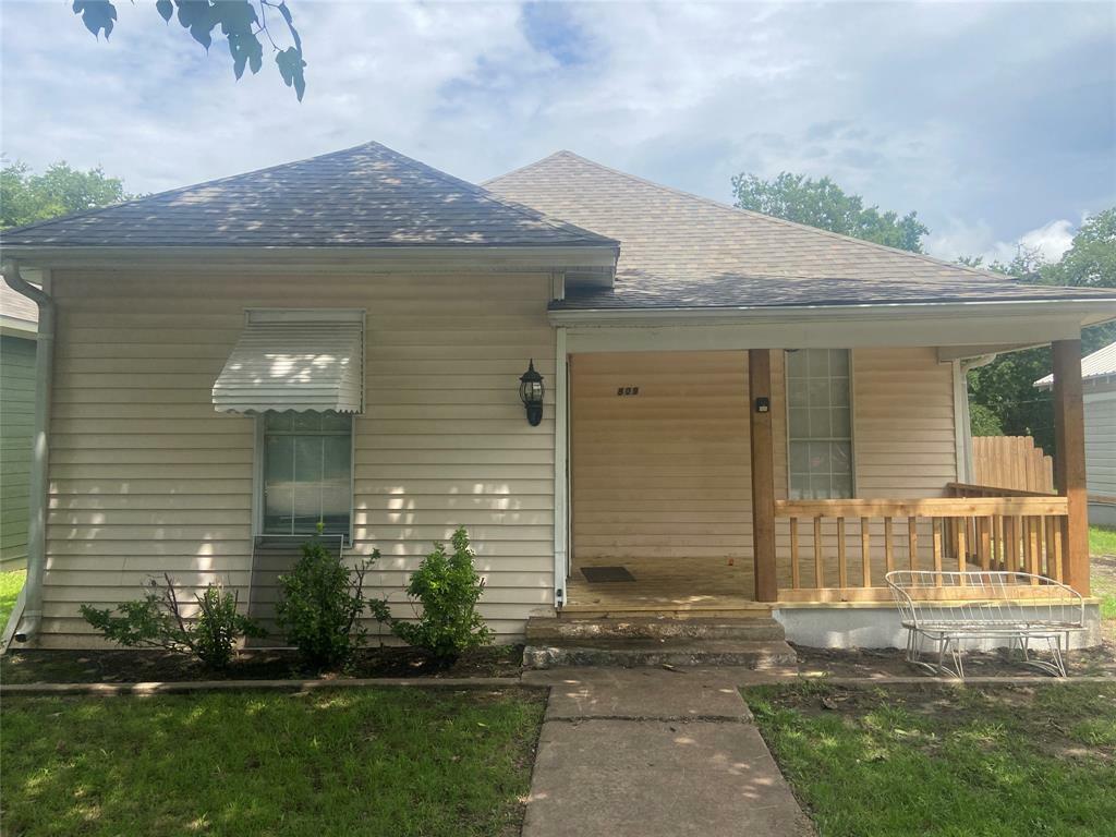 Property Photo:  809 S Hazelwood Street  TX 75090 