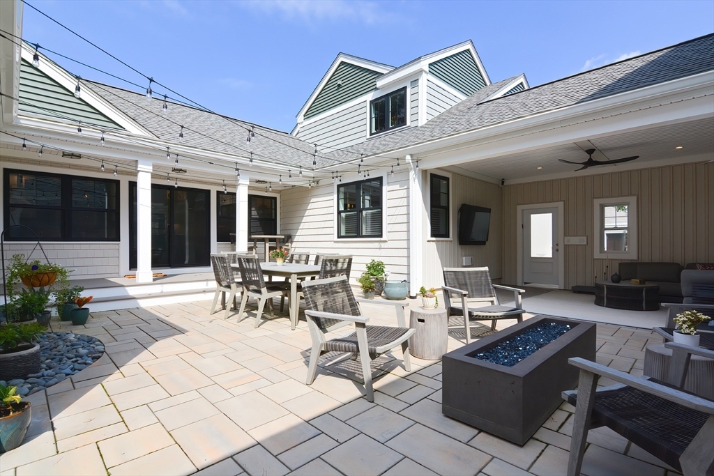 Property Photo: 64 Abbey Rd 64 MA 02090