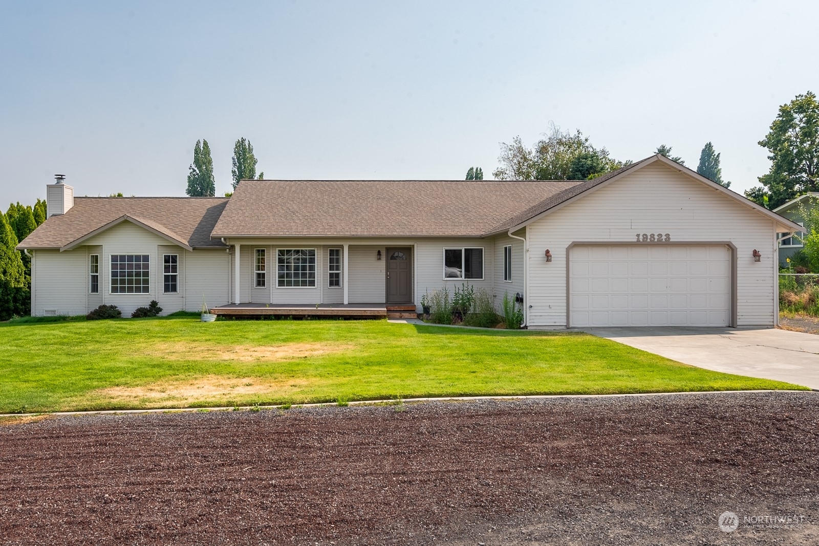 Property Photo:  19823 Fairway Drive NW  WA 98851 