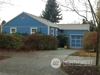 Property Photo:  2616 NE 72nd Street  WA 98115 