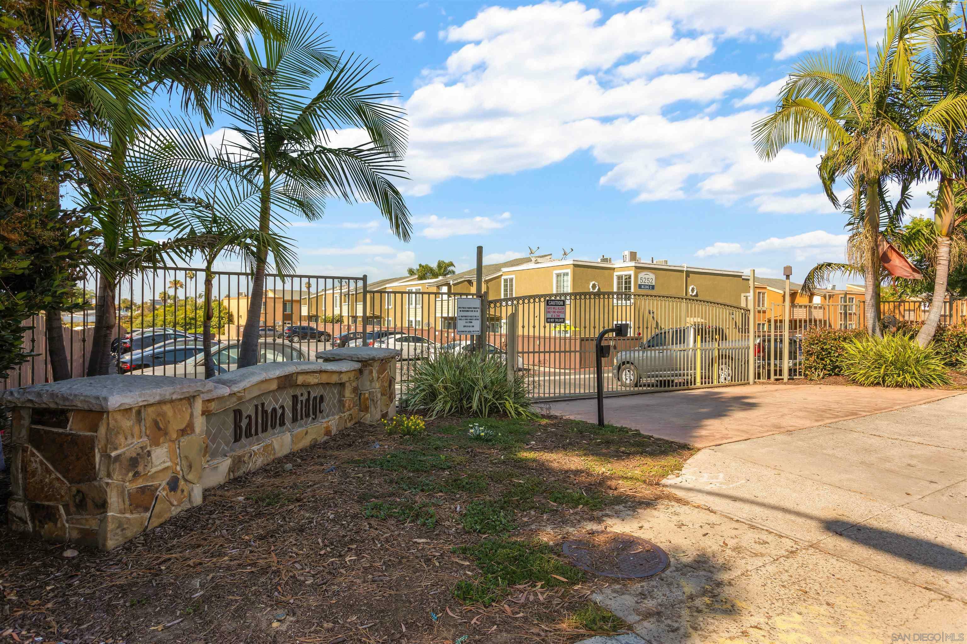 Property Photo: 5252 Balboa Arms Dr 102 CA 92117