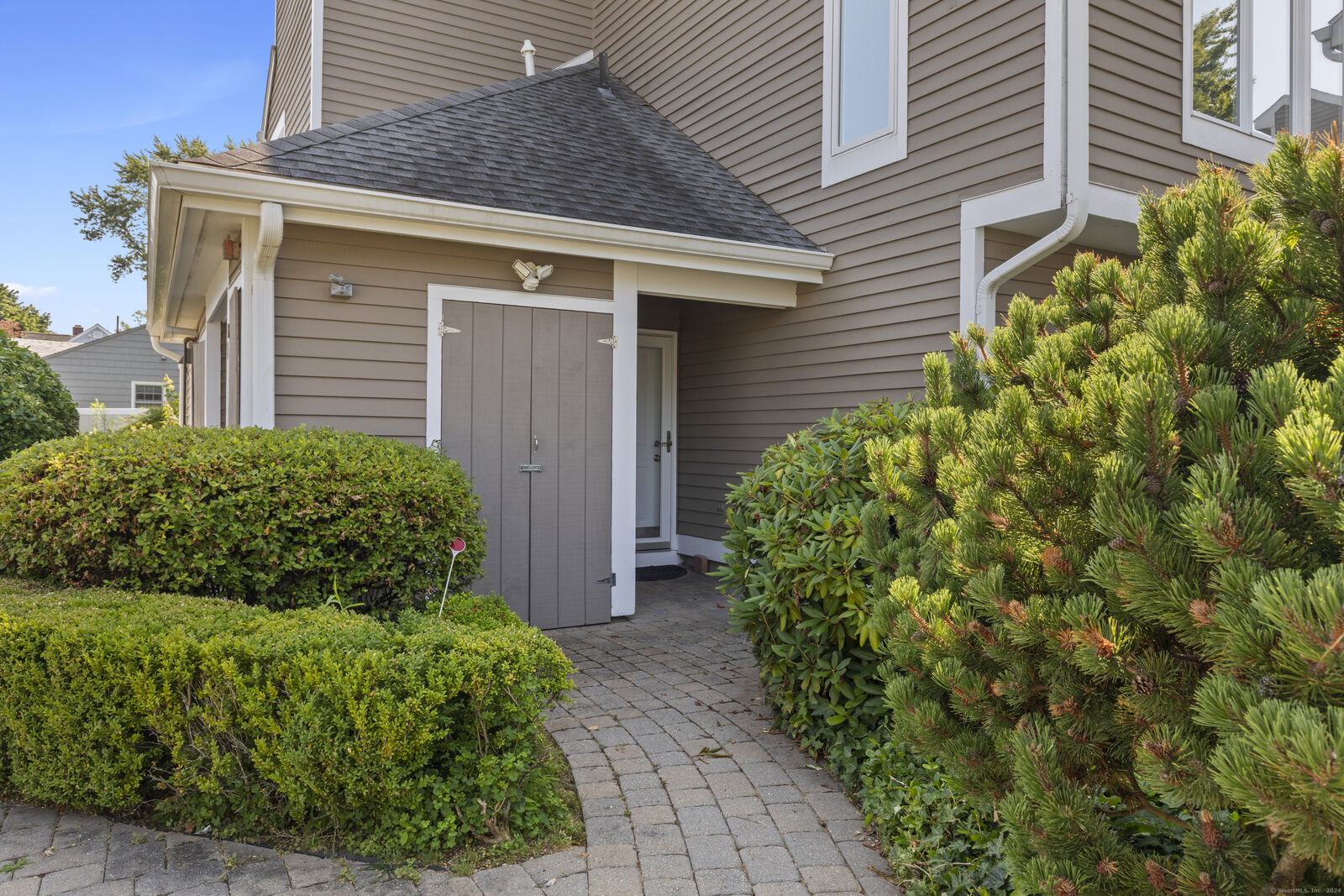 Property Photo: 80 Seaview Terrace 2 CT 06437