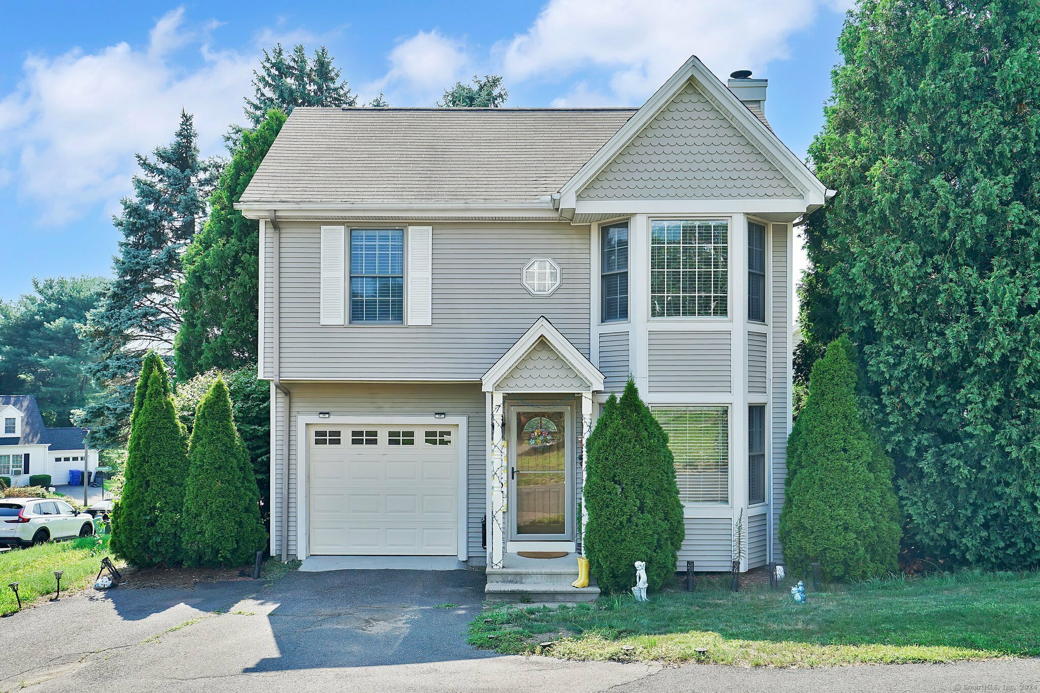 Property Photo: 7 Bittersweet Lane 7 CT 06074