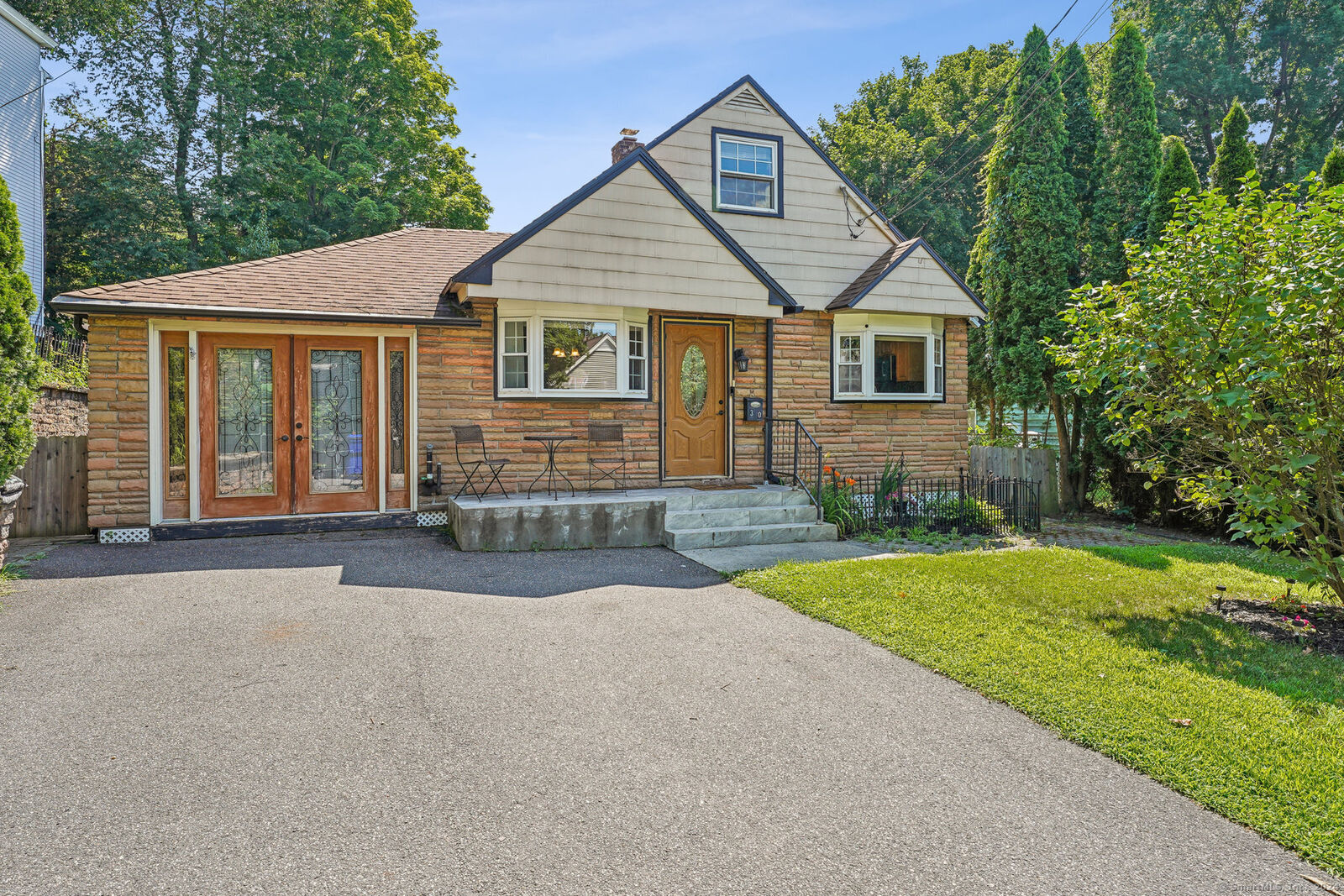 Property Photo:  30 Talbot Street  CT 06790 