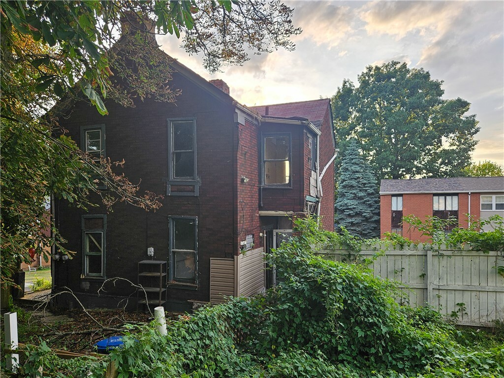 3740 Frazier St  Pittsburgh PA 15213 photo