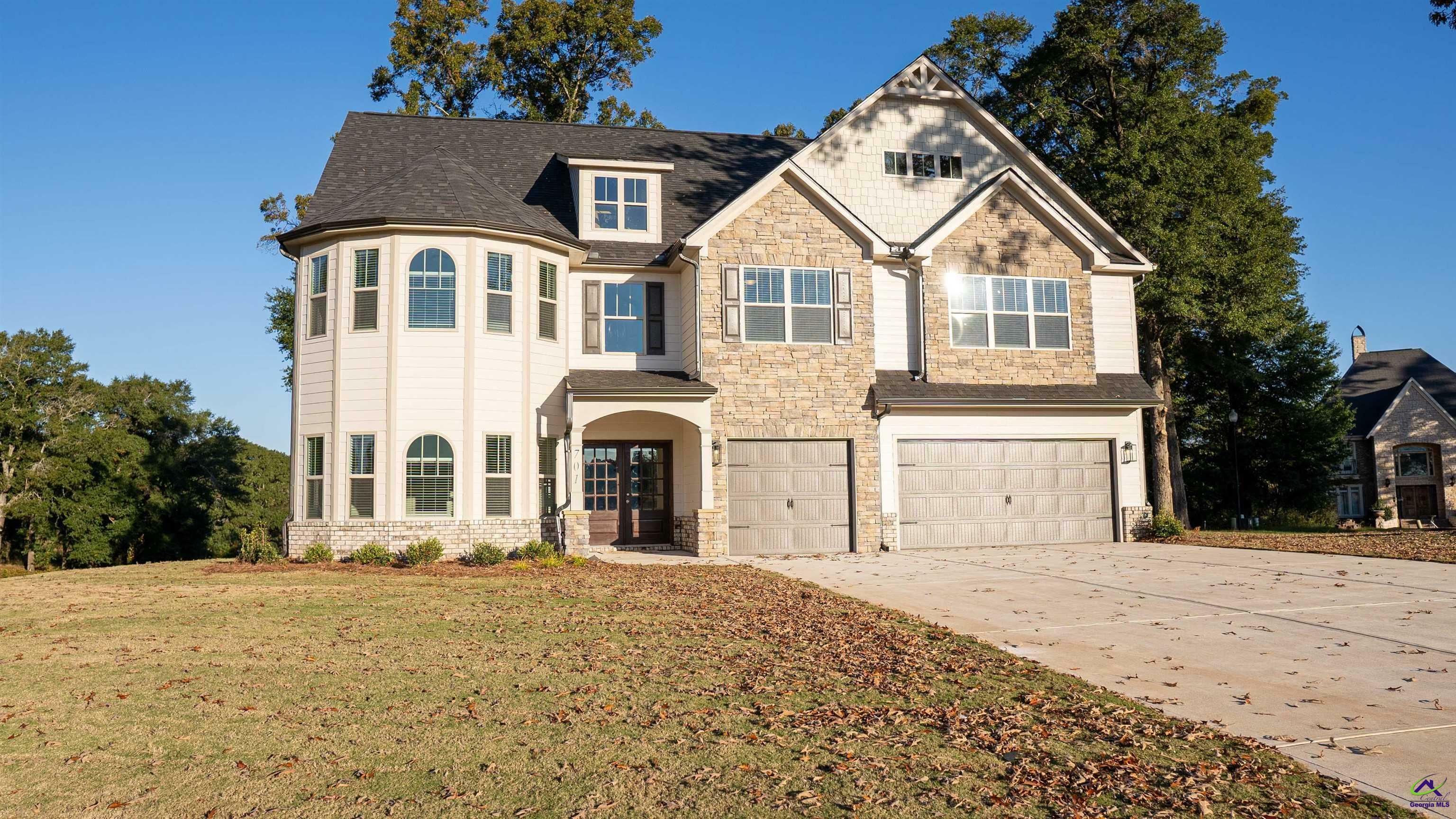 Property Photo:  605 Beaver Court  GA 31069 