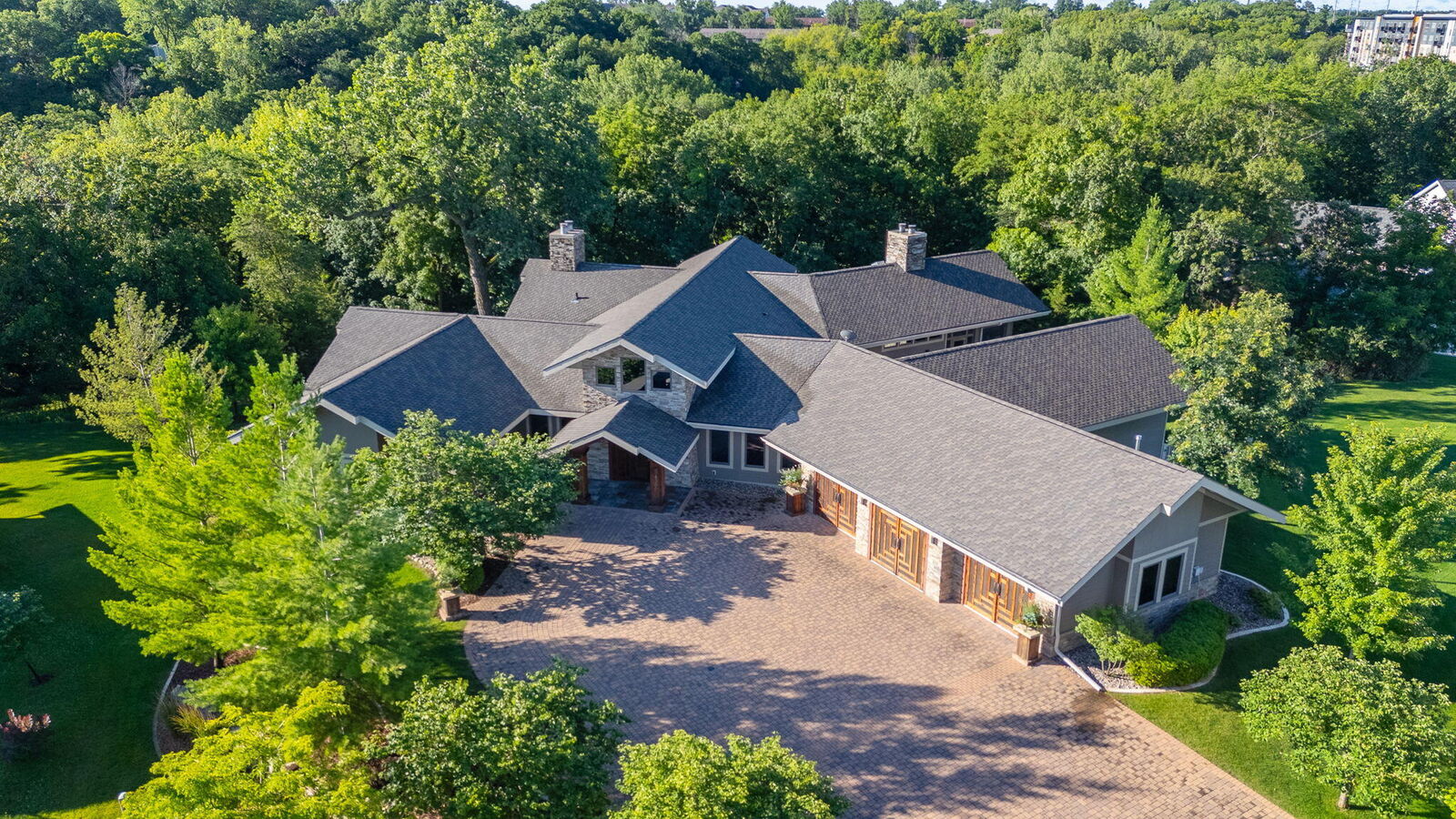 Property Photo: 4300 Timber Ridge Drive IA 50014