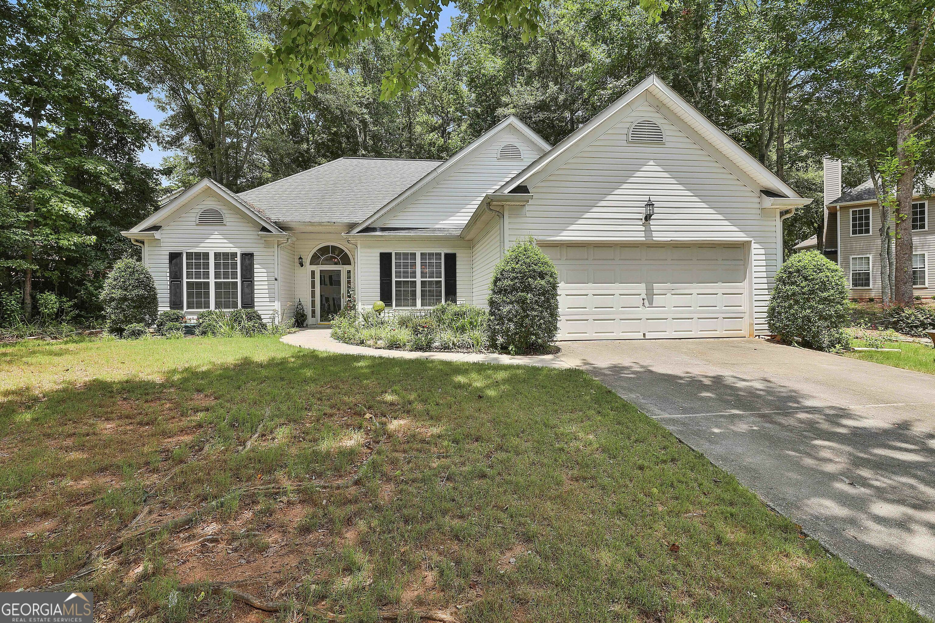 Property Photo:  205 Clifton Lane  GA 30269 