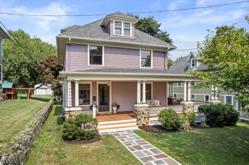 Property Photo:  11 Thomas Street  NJ 08829 