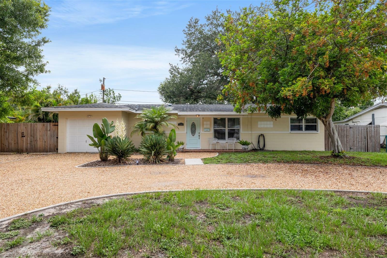 Property Photo:  7290 17th Street N  FL 33702 