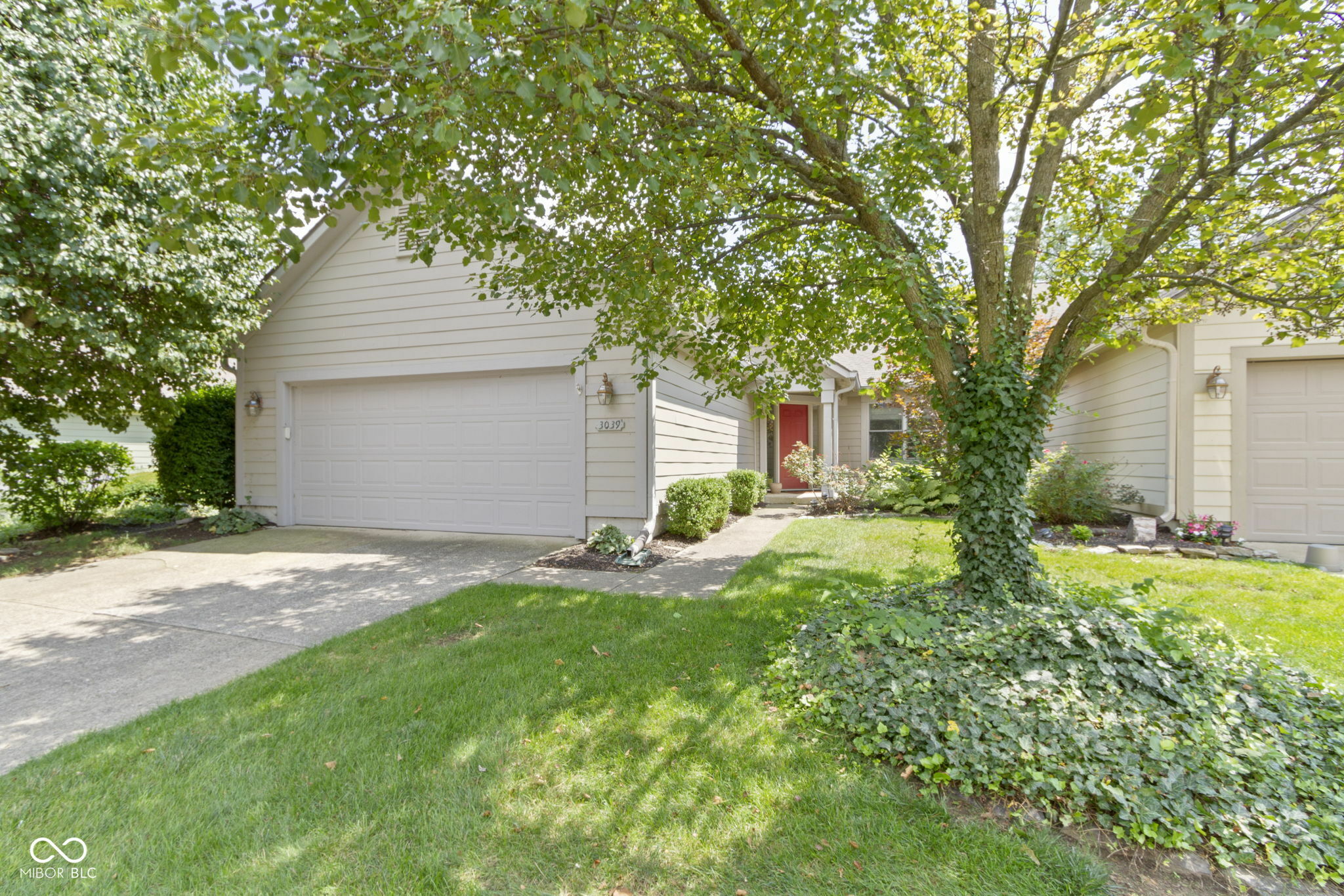3039 River Bay Drive N 19  Indianapolis IN 46240 photo