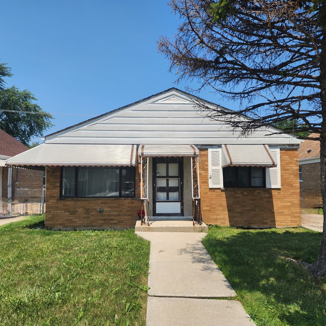 Property Photo:  3768 W 78th Place  IL 60652 