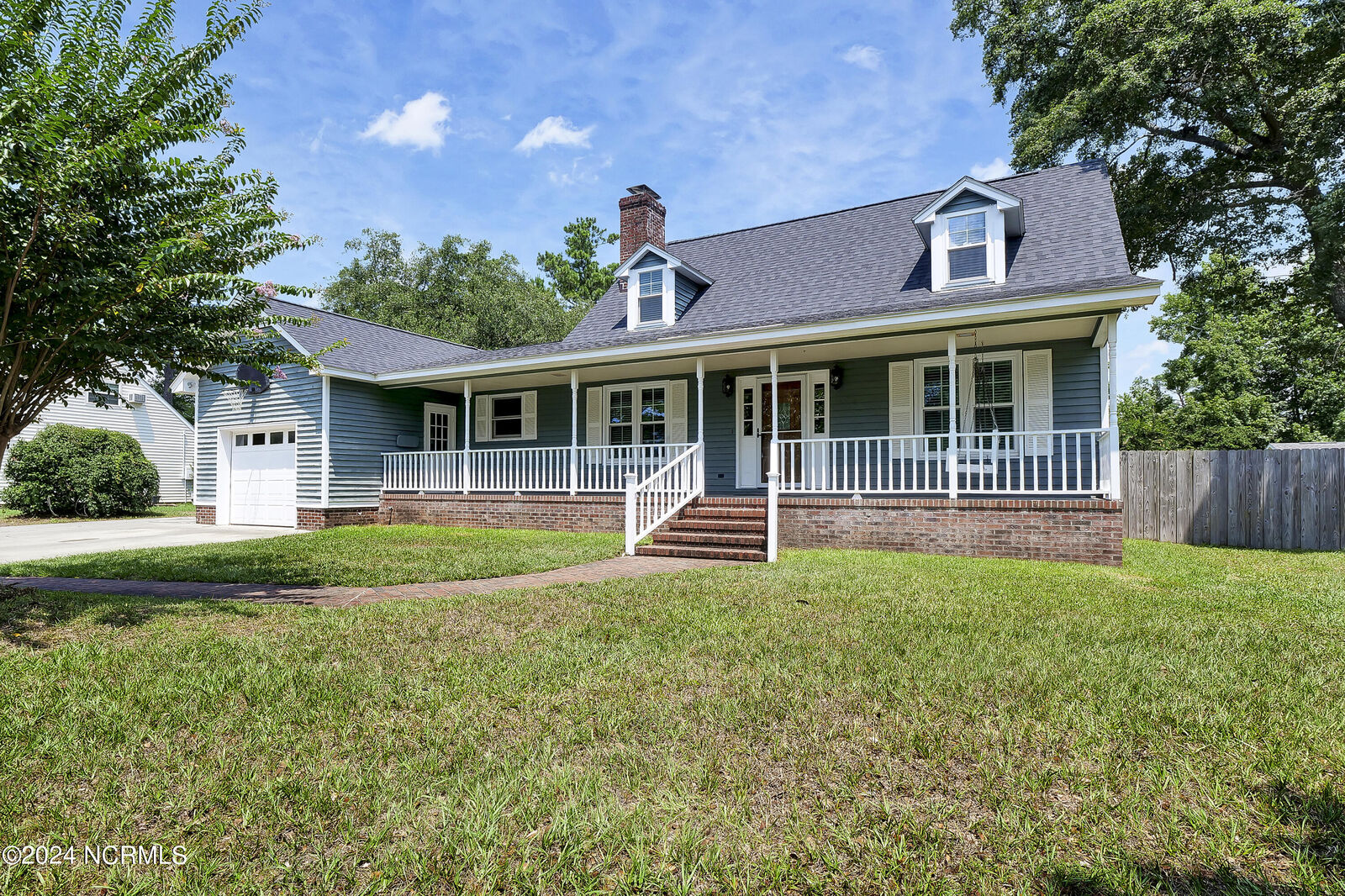 Property Photo: 10244 N Olde Towne Wynd SE NC 28451