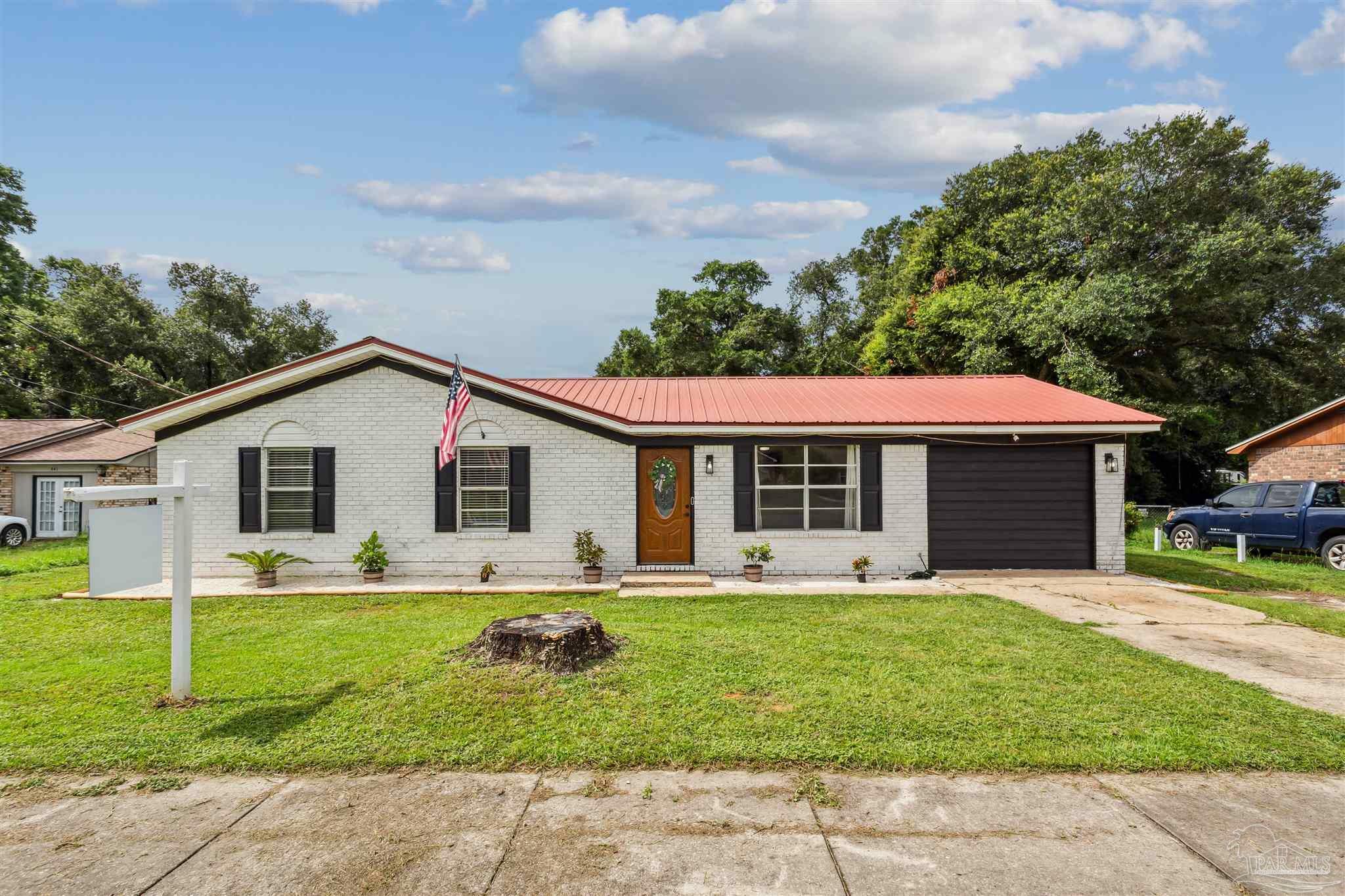 Property Photo:  431 E Ten Mile Rd  FL 32534 