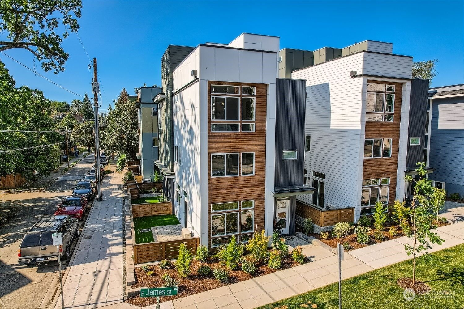 Property Photo: 2133 E James Street WA 98122