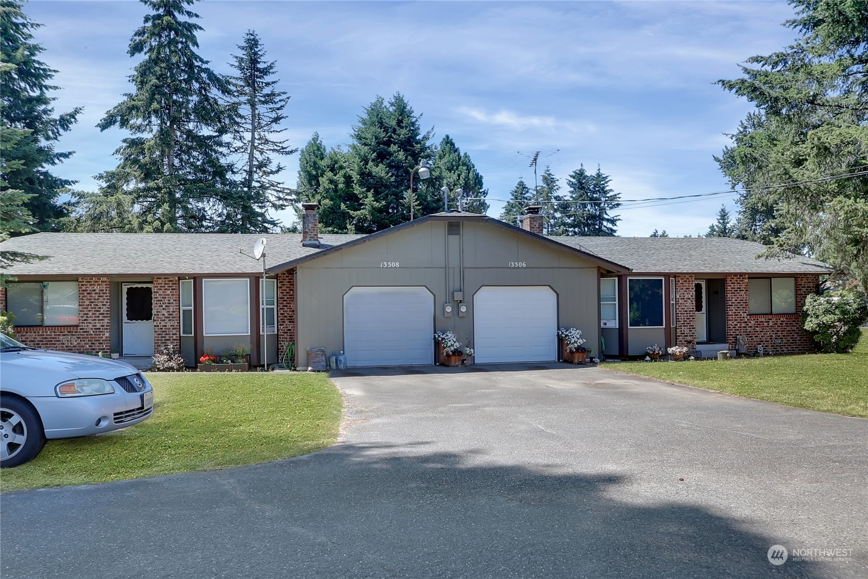 Property Photo:  13506 13508 113th Avenue E  WA 98374 