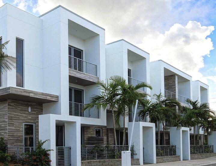 Property Photo: 4060 NW 17th Avenue FL 33431
