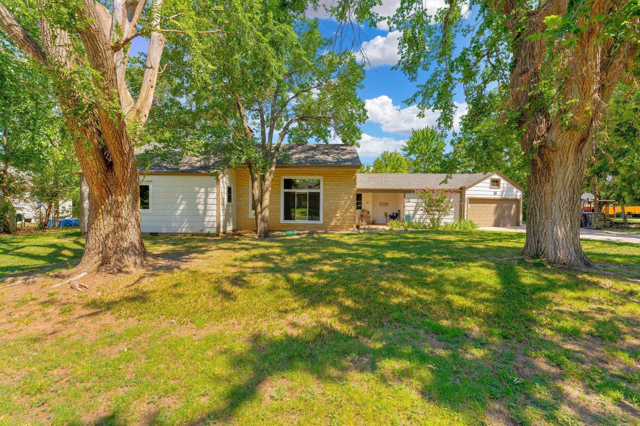 Property Photo:  12 Cedar Dr  KS 67114 