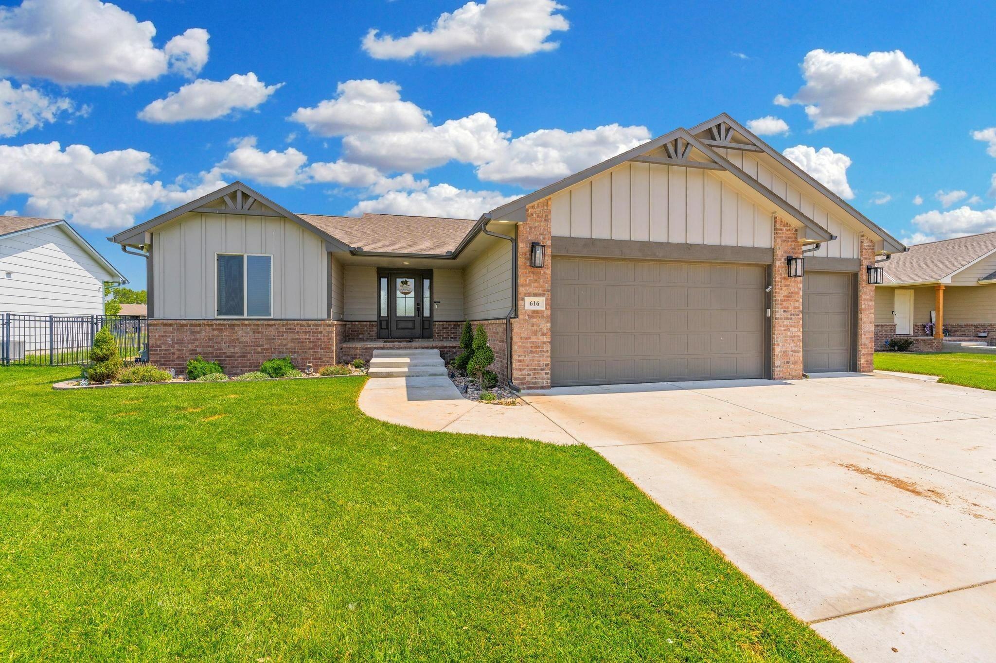 Property Photo:  616 S Cattail St  KS 67060 