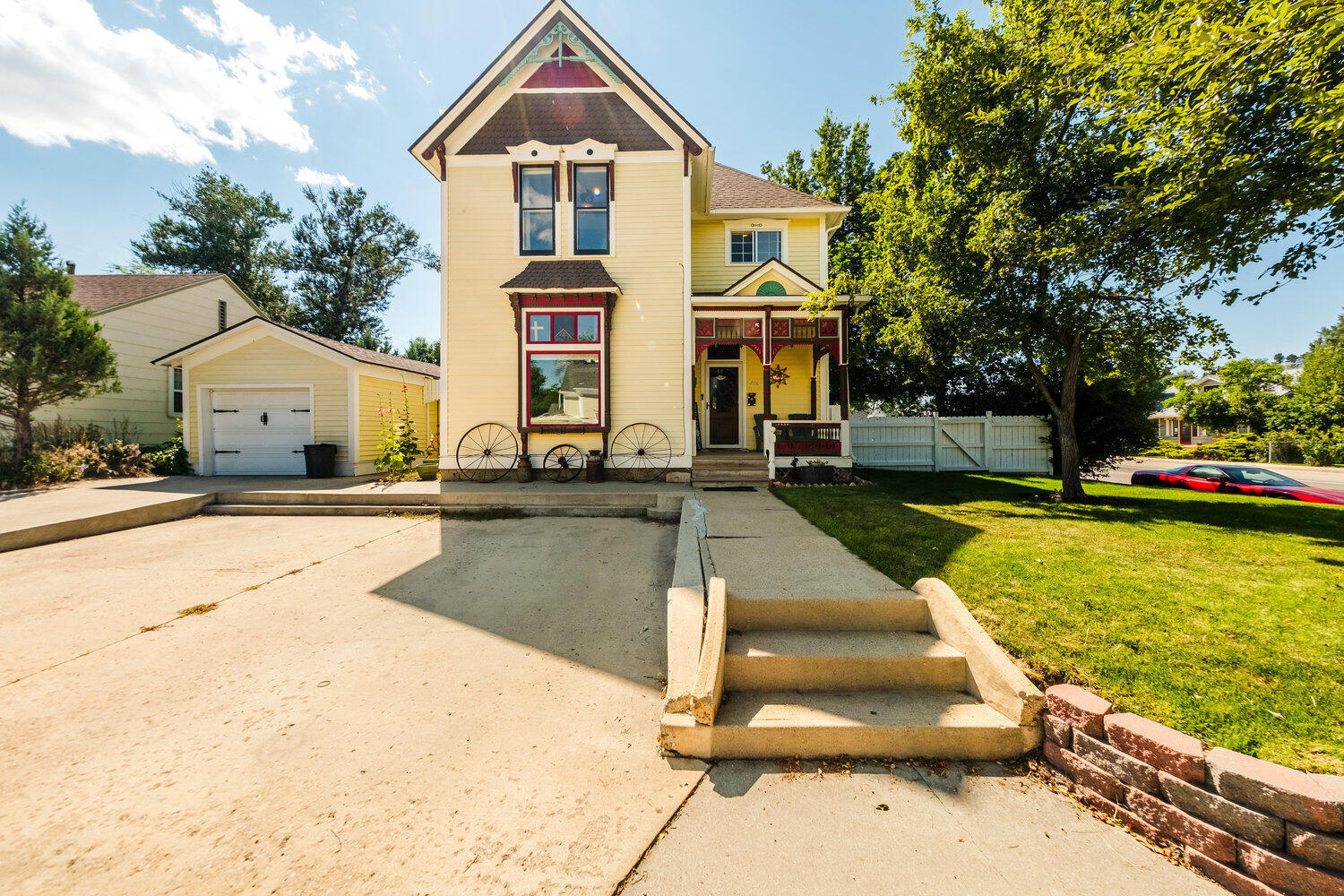Property Photo: 406 W Loucks Street WY 82801