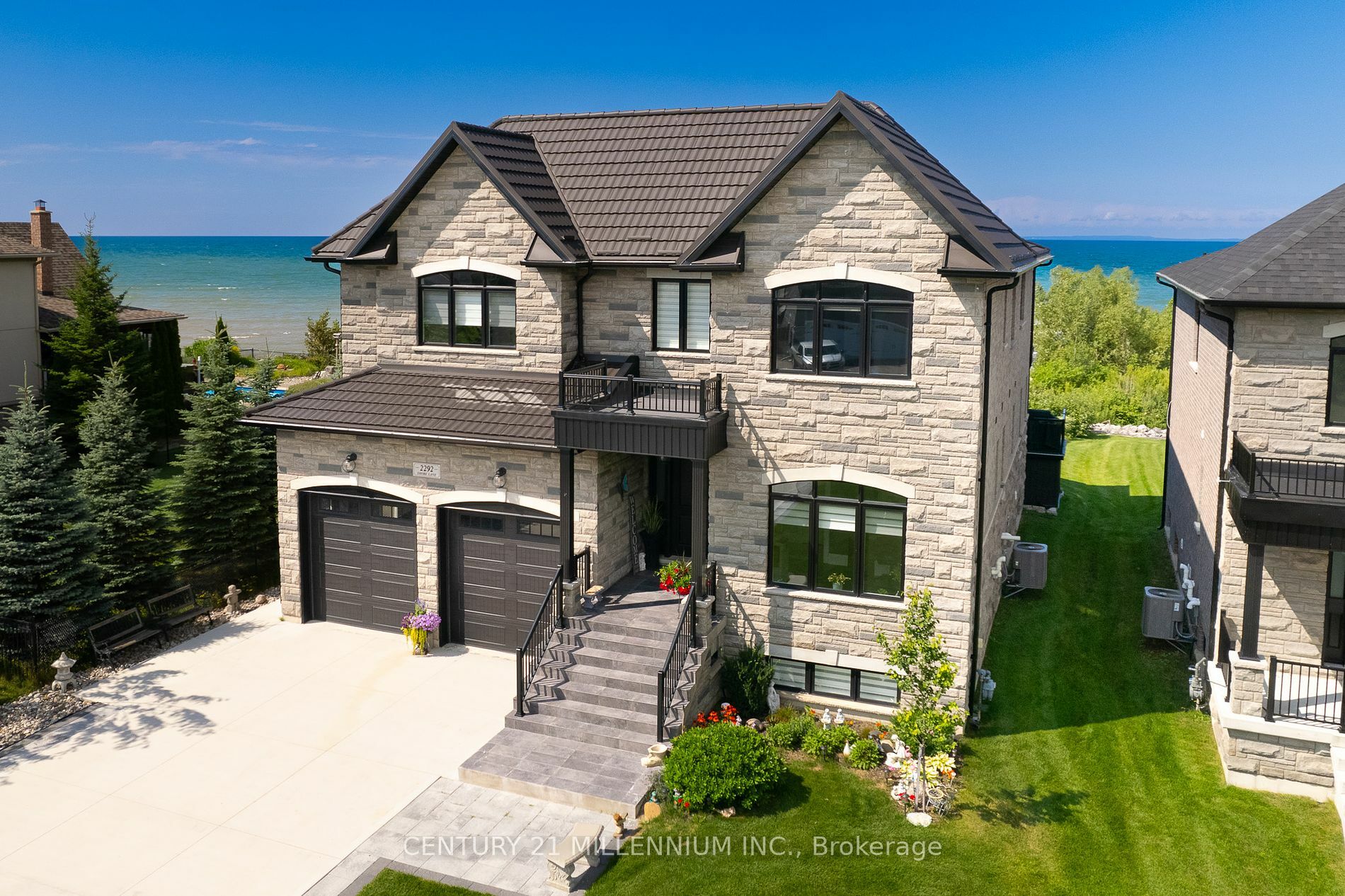 Photo de la propriété:  2292 Shore Lane  ON L9Z 2X6 