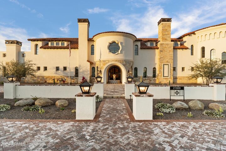 Property Photo: 21868 E Stacey Road AZ 85142