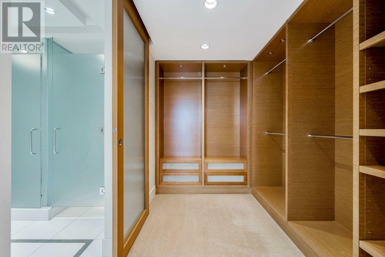Property Photo: 667 Howe Street 3903 BC V6C 0B5