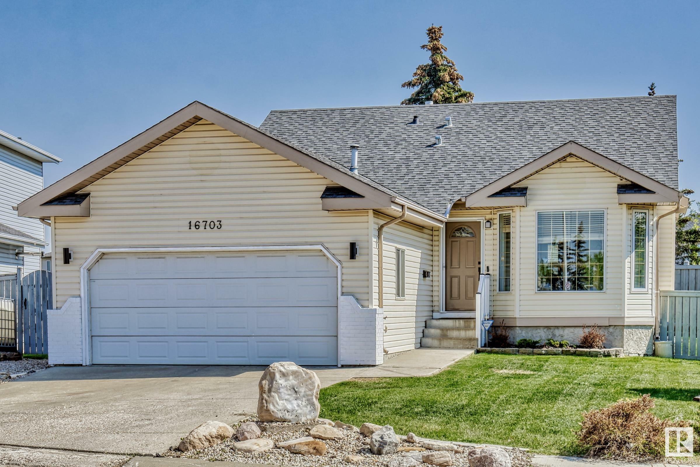 16703 88 Street NW  Edmonton AB T5Z 2X3 photo