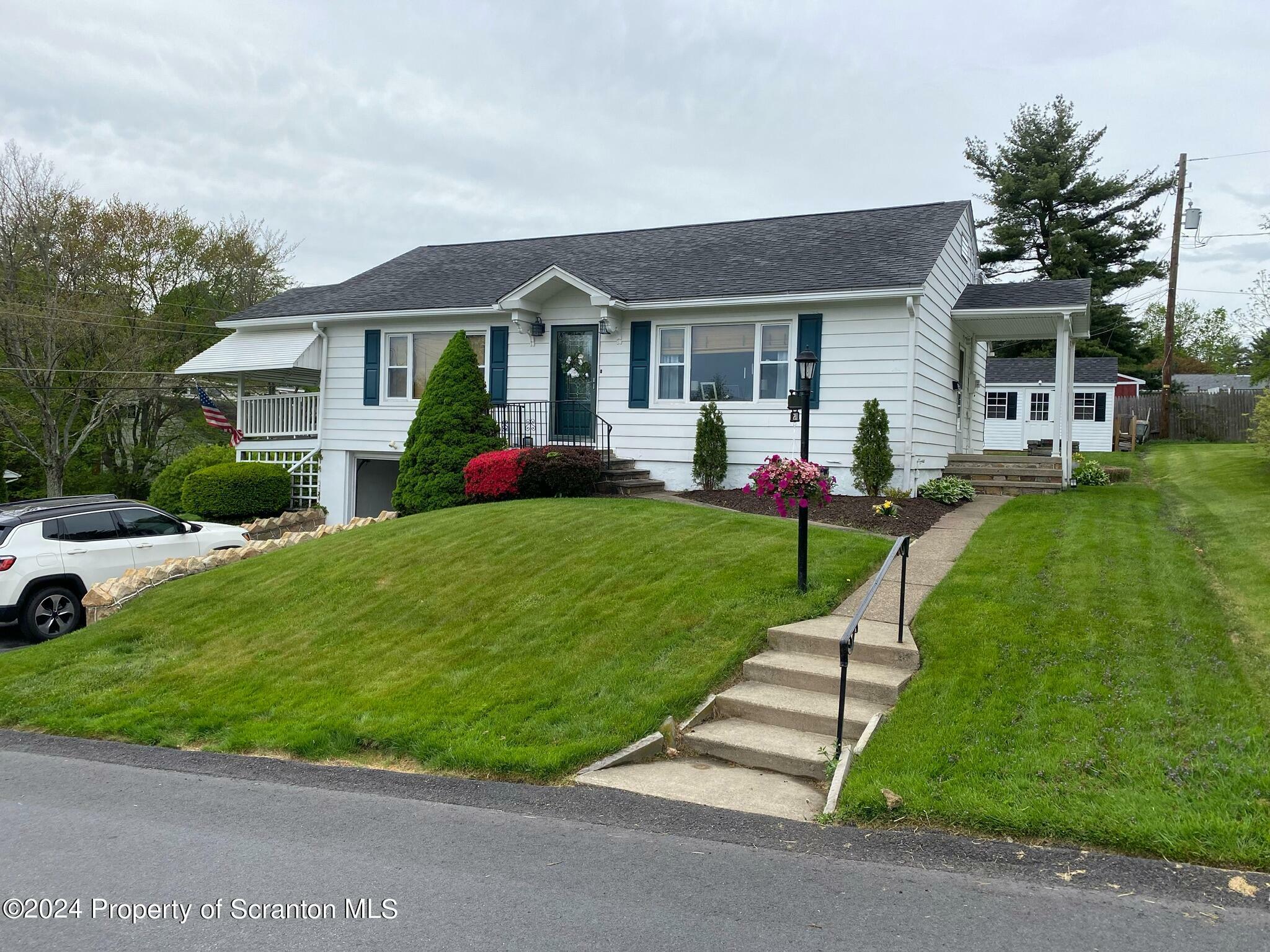 Property Photo:  281 Short Hill Drive  PA 18411 