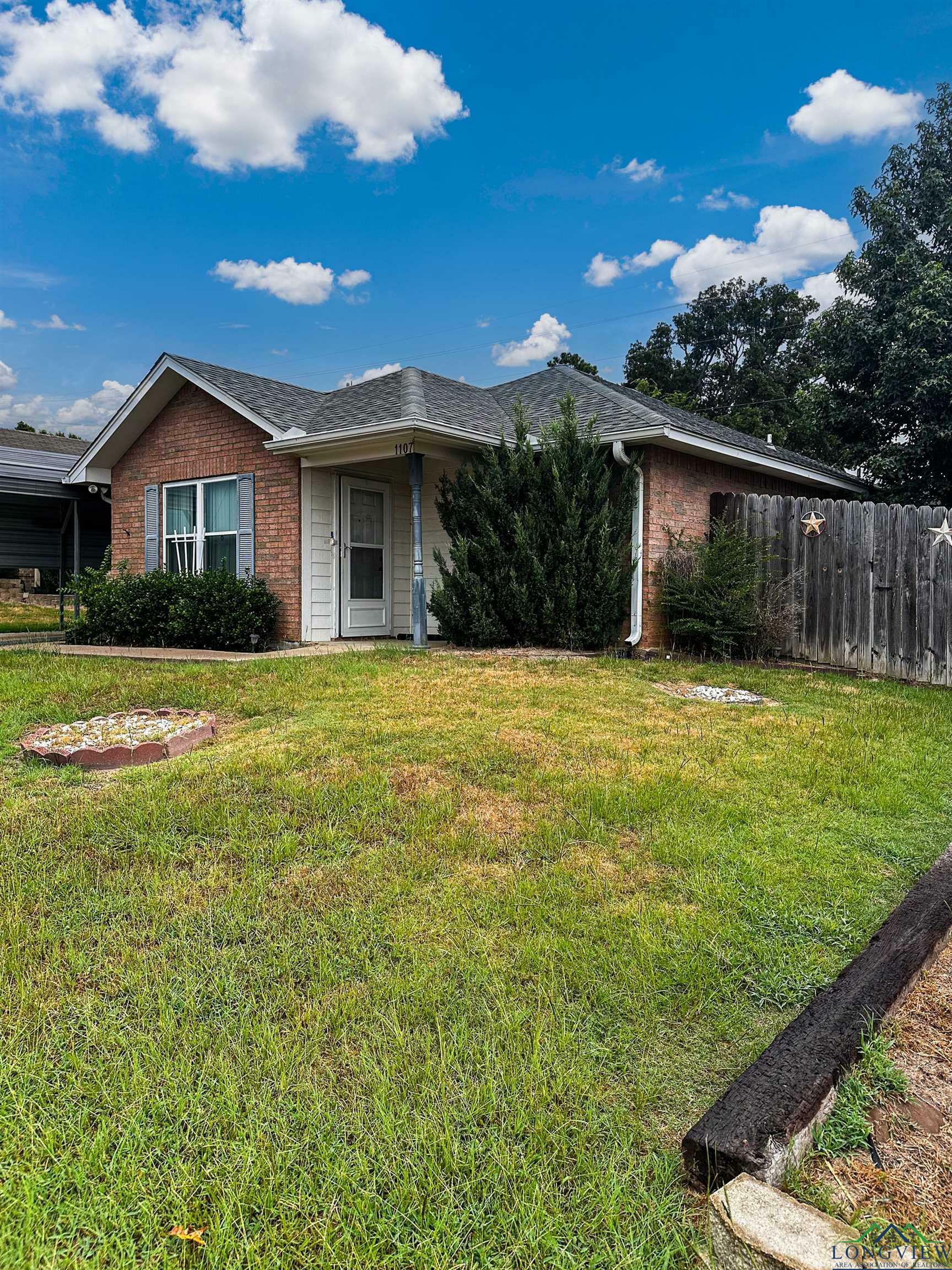 Property Photo:  1107 Woodlands Park Drive  TX 75771 