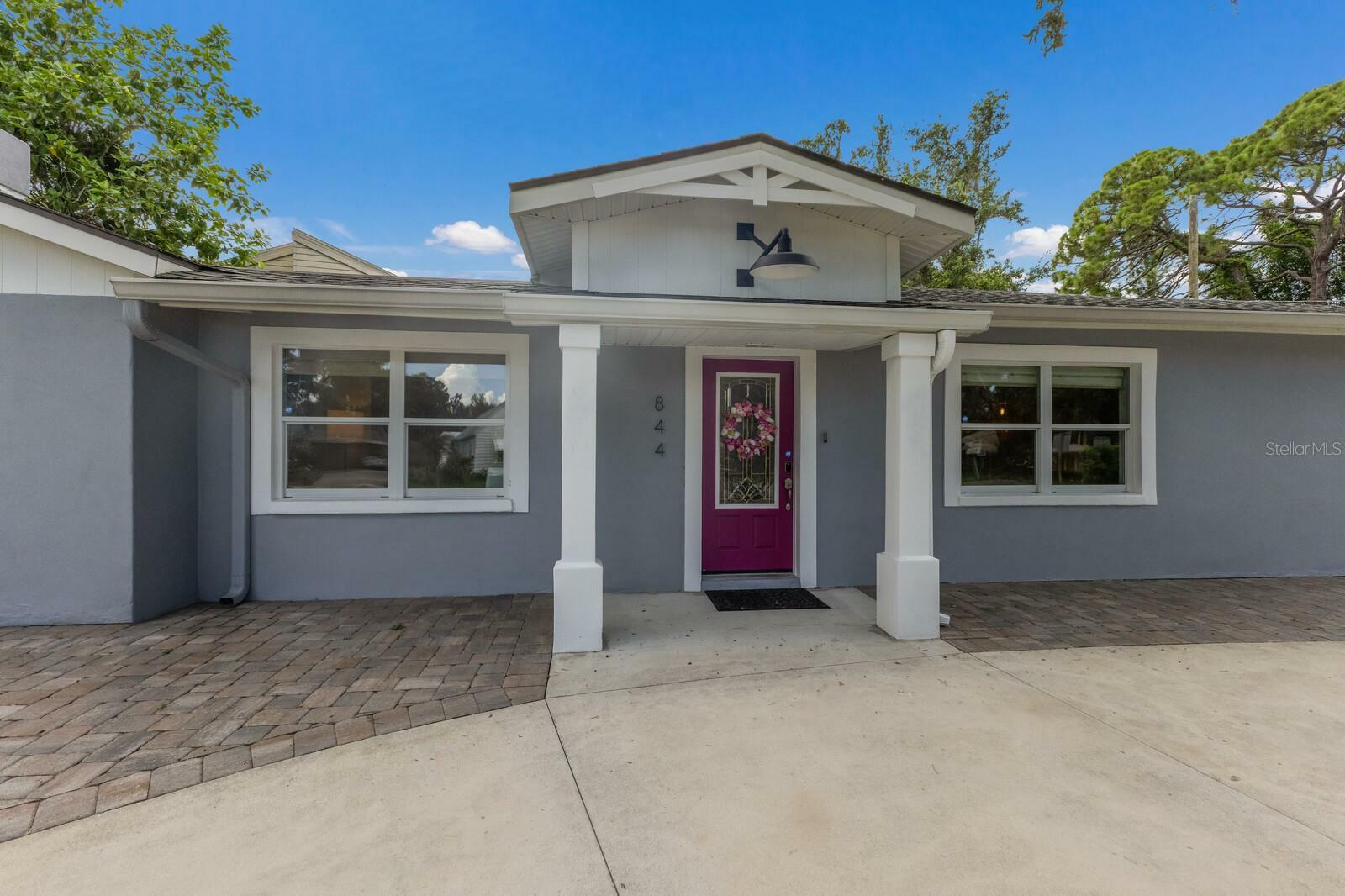 Property Photo:  844 Patterson Drive  FL 34234 