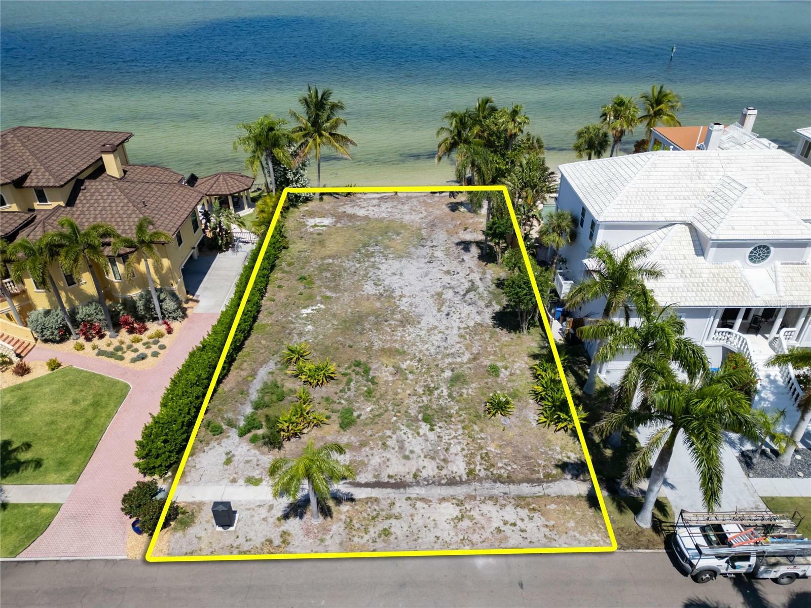 Property Photo:  1013 Symphony Isles Boulevard  FL 33572 