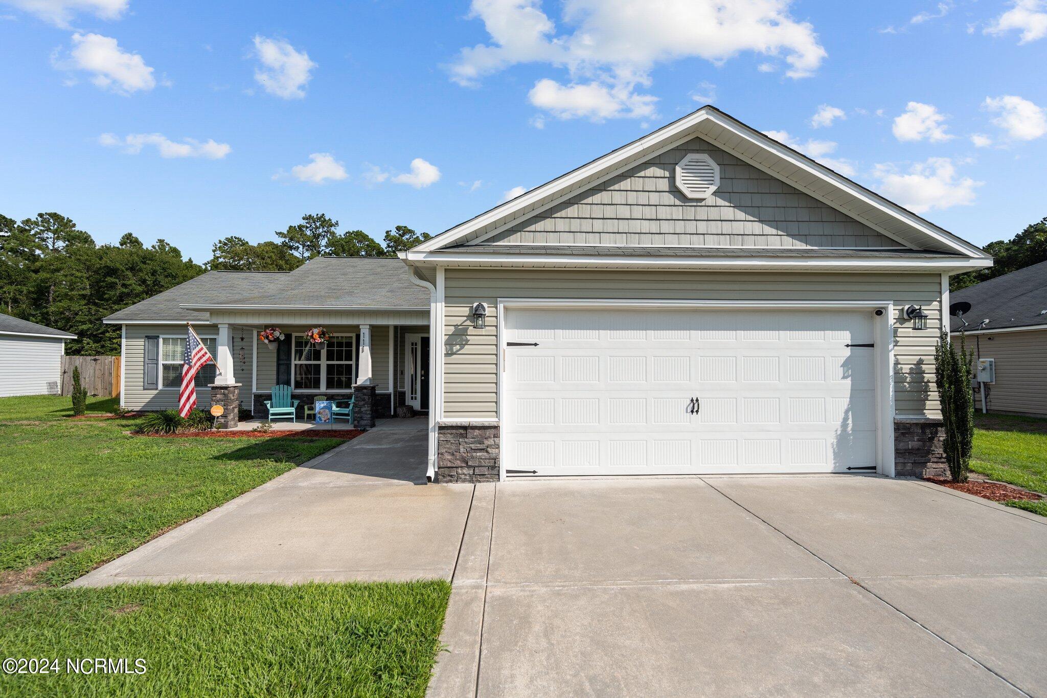 Property Photo:  111 Braeburn Boulevard  NC 28574 