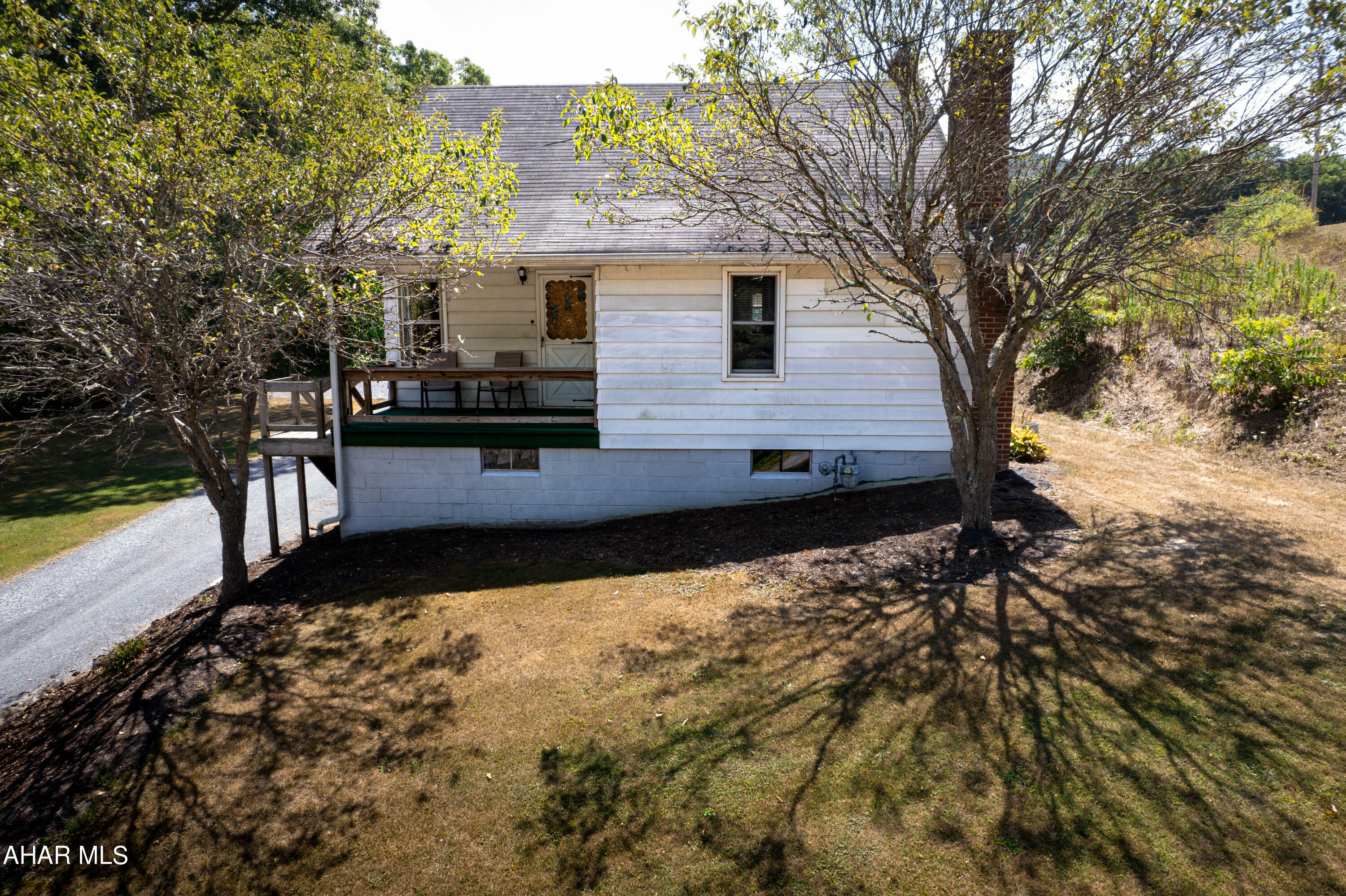 Property Photo:  496 Sweet Root Road  PA 15522 