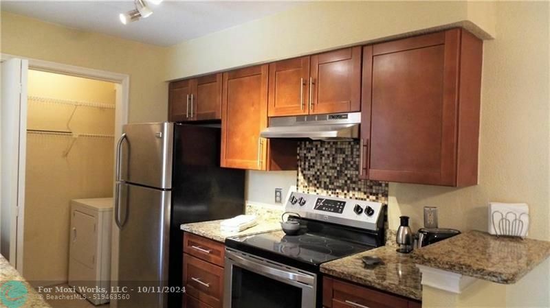 Property Photo:  833 Riverside Dr 824  FL 33071 