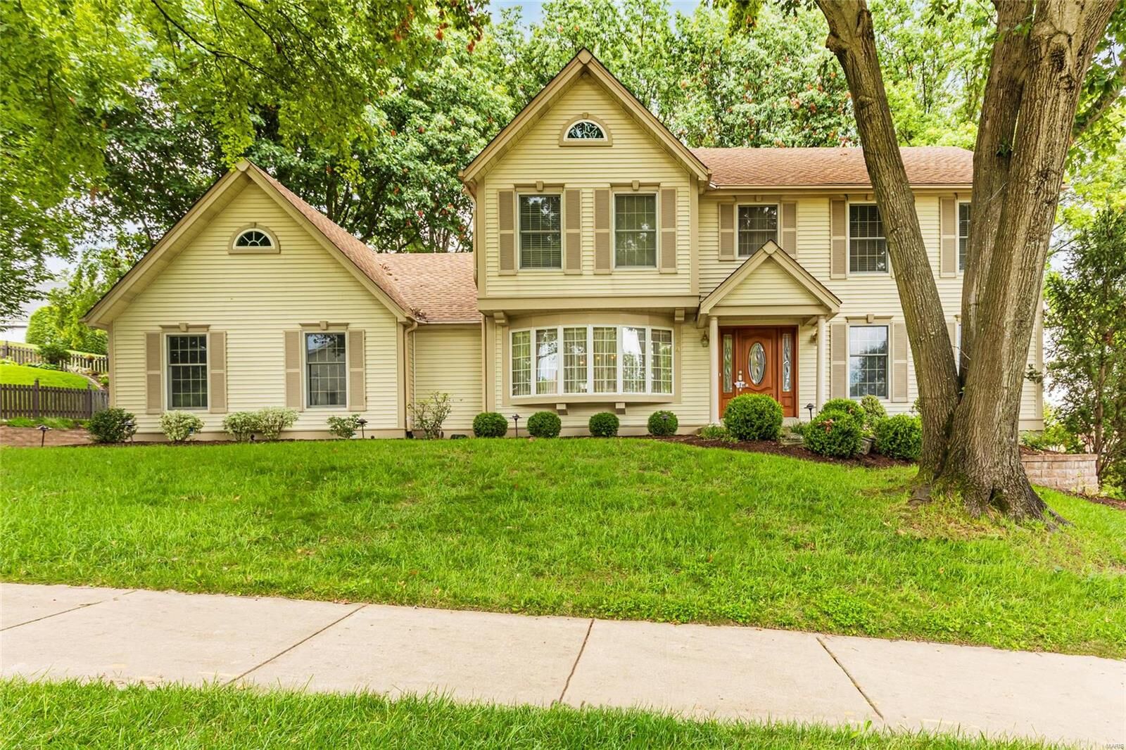 Property Photo: 384 Greentrails Drive S MO 63017
