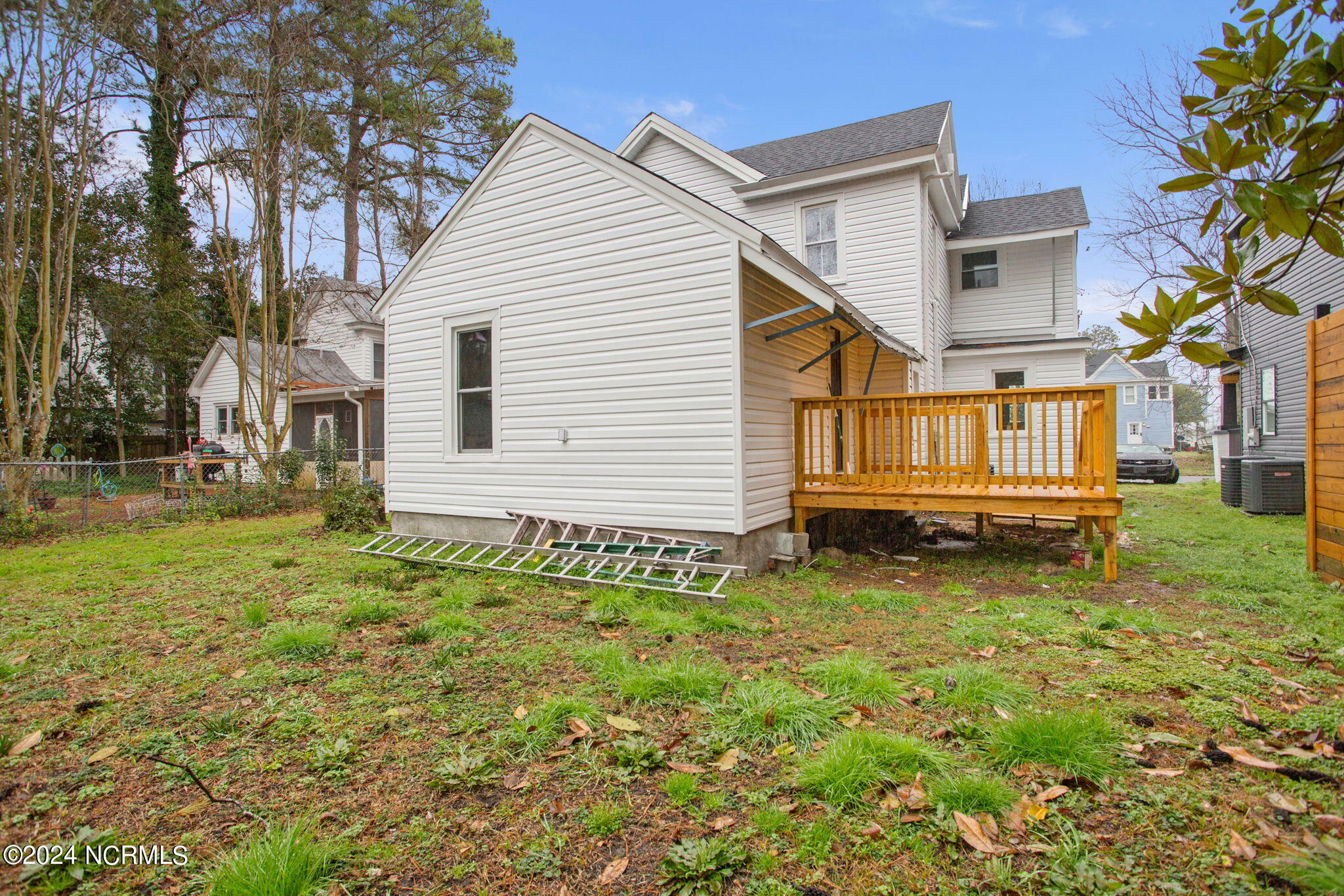 Property Photo:  909 1st Street  NC 27909 