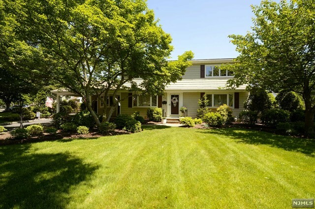 Property Photo:  629 Falmouth Avenue  NJ 07652 