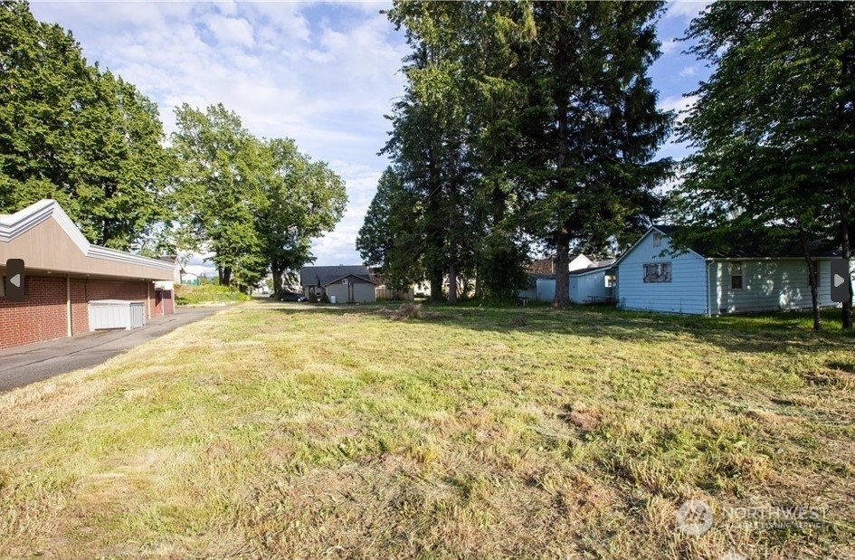 Property Photo:  5604  3rd Avenue  WA 98248 