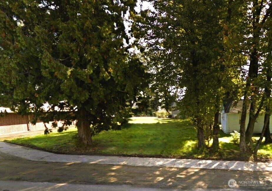 Property Photo:  5604  3rd Avenue  WA 98248 