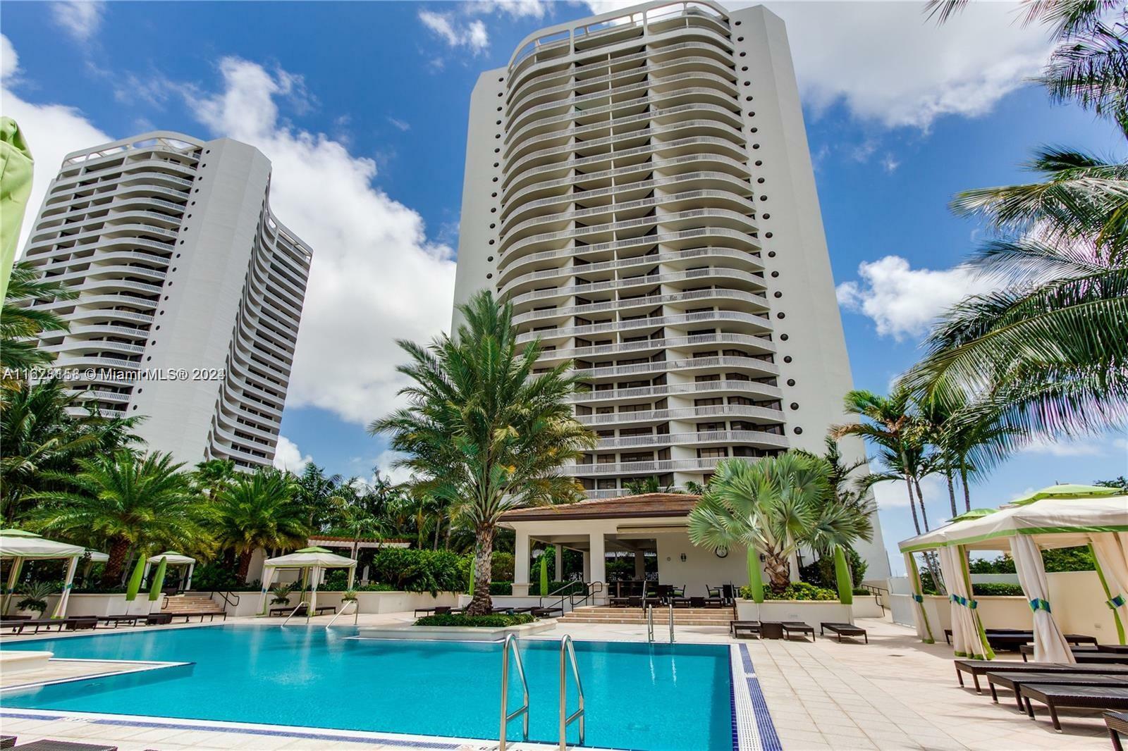 Property Photo:  2800 Island Blvd #1103  FL 33160 